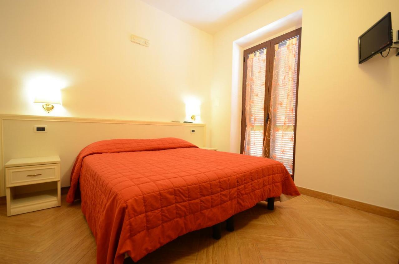 Il Piccolo Nido Bed & Breakfast Borgo Montenero Exterior photo